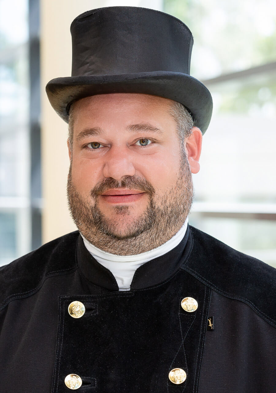 Dr. Julian Schwark - Vorstand Energie